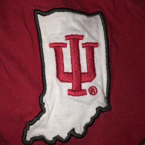 Long sleeved Indiana University shirt - Picture 3 of 4